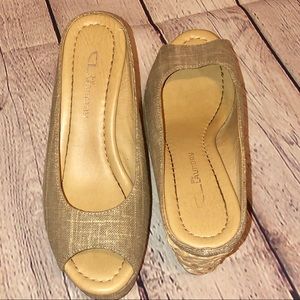 Chinese laundry open back Espadrilles.